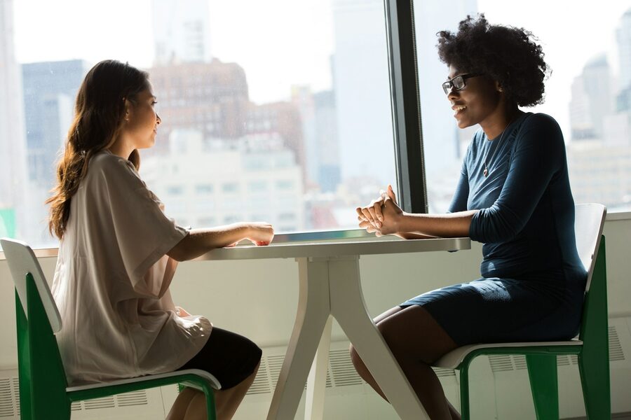 Professionnel de service en rendez-vous
